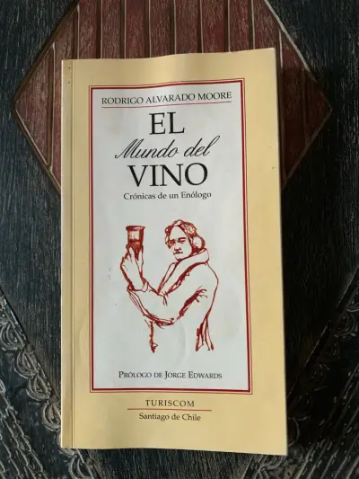 Libro El Mundo del Vino de Rodrigo Alvarado Moore - miniatura 1