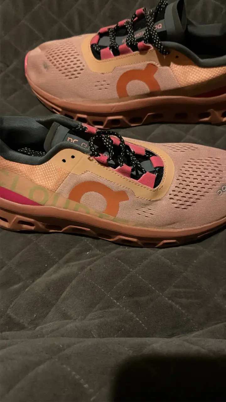 Zapatillas deportivas On Cloudtec rosadas - 4