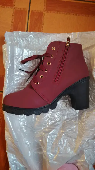 Botines de mujer burdeos con tacón grueso - miniatura 1