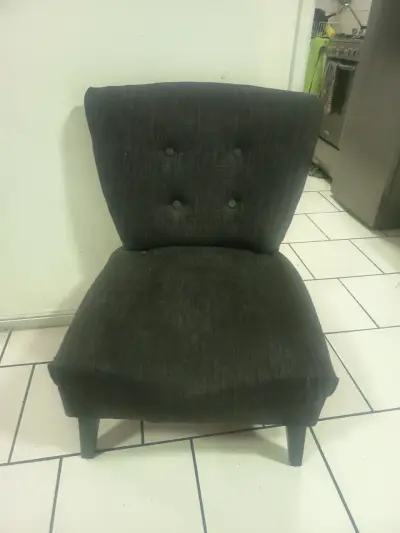 Sillon  de Tela Gris Oscuro con Botones - miniatura 1