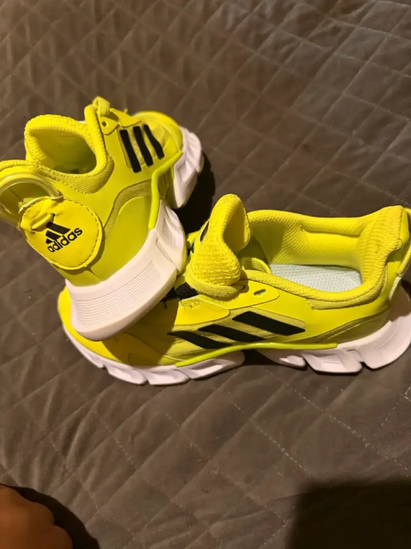 Zapatillas deportivas amarillas Adidas - 2