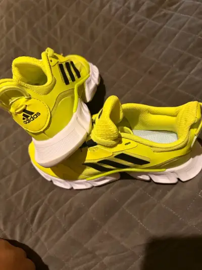 Zapatillas deportivas amarillas Adidas - miniatura 2