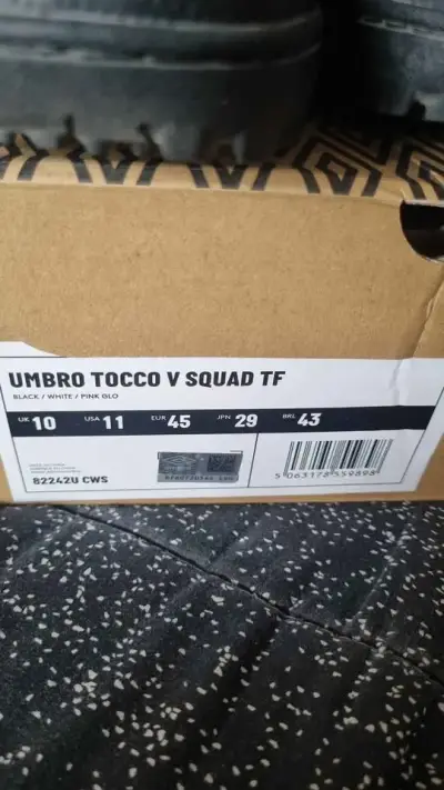 Umbro Tocco V Squad TF TALLA 11 - miniatura 3
