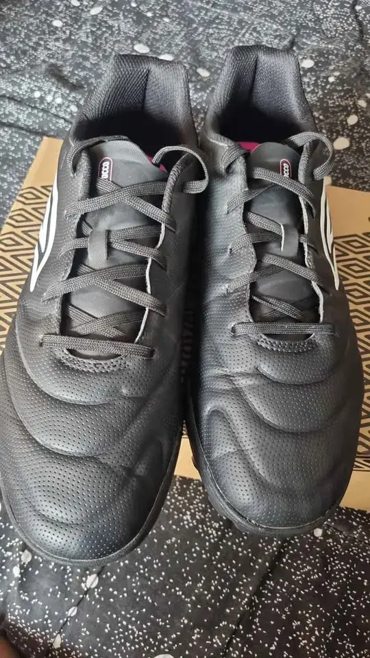 Umbro Tocco V Squad TF TALLA 11 - 4
