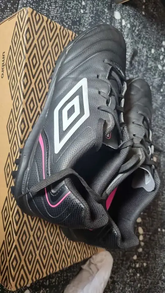 Umbro Tocco V Squad TF TALLA 11 - 5