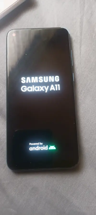 Samsung Galaxy A11 en buen estado - miniatura 1
