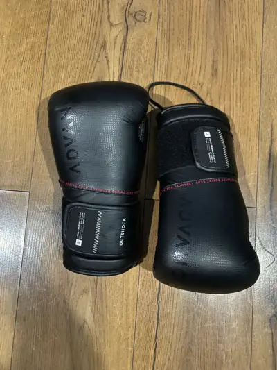 Guantes de Boxeo Outshock 12oz Negros - miniatura 2