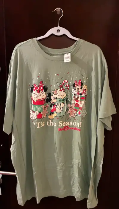 Polera Disney World verde con estampado navideño - miniatura 1