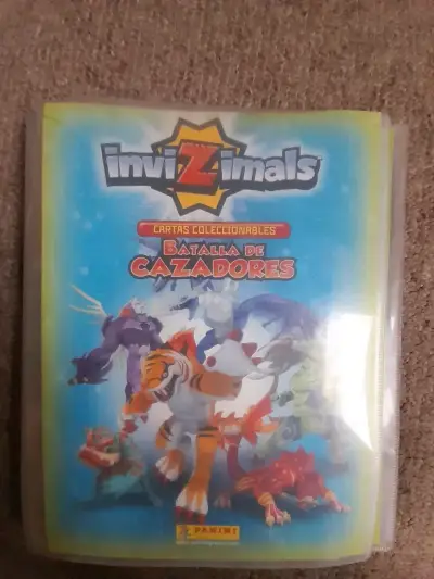 Álbum de cartas coleccionables Invizimals Batalla de Cazadores - miniatura 1