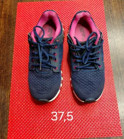Zapatillas deportivas azul marino talla 37.5 - miniatura 1