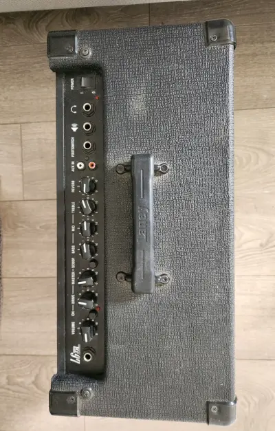 Amplificador de guitarra Laney 35R - miniatura 2