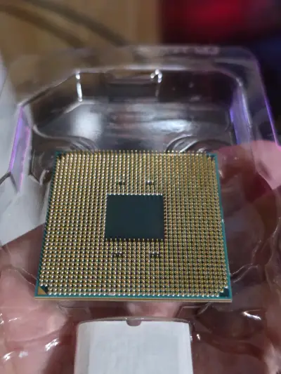 Procesador AMD Ryzen 3 3200G con disipador - miniatura 5