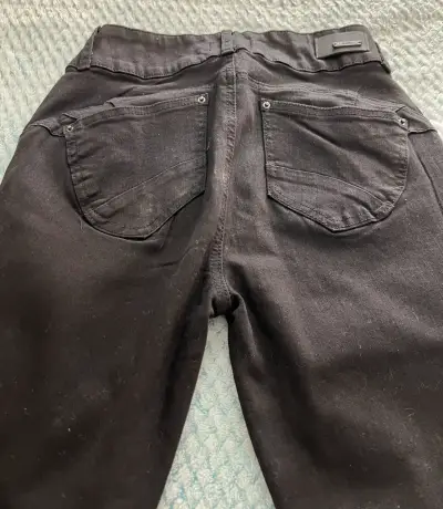 Pantalones negros con franjas laterales para mujer - miniatura 6