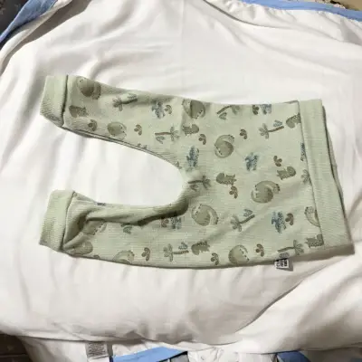 Pantalones de bebé 6-9 M - miniatura 1