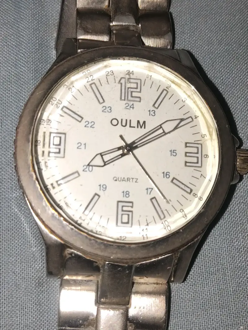 Reloj de pulsera Oulm de acero inoxidable - 1
