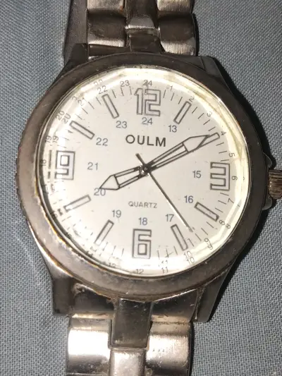 Reloj de pulsera Oulm de acero inoxidable - miniatura 1