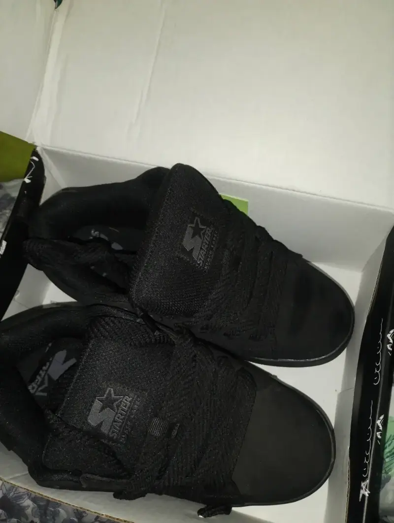 Zapatillas negras Starter urbanas - 1