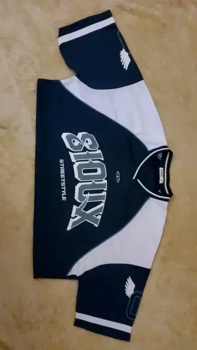 Polera deportiva Sioux azul y blanca - miniatura 1