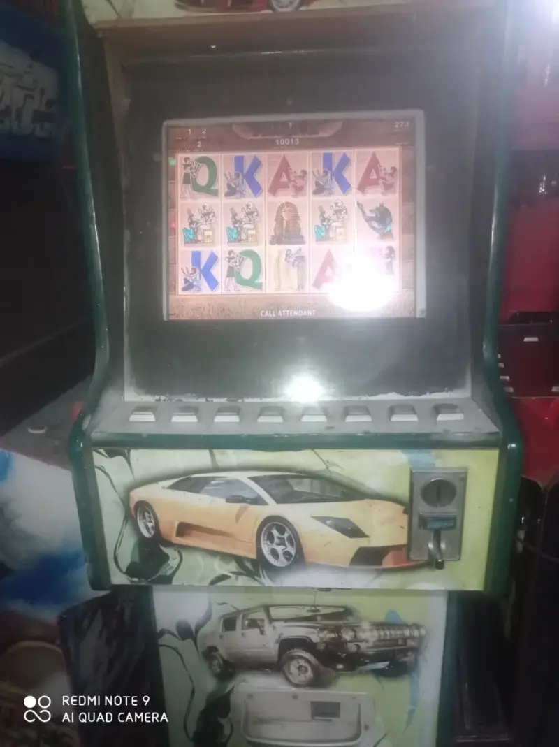 Máquina tragamonedas arcade vintage - 2