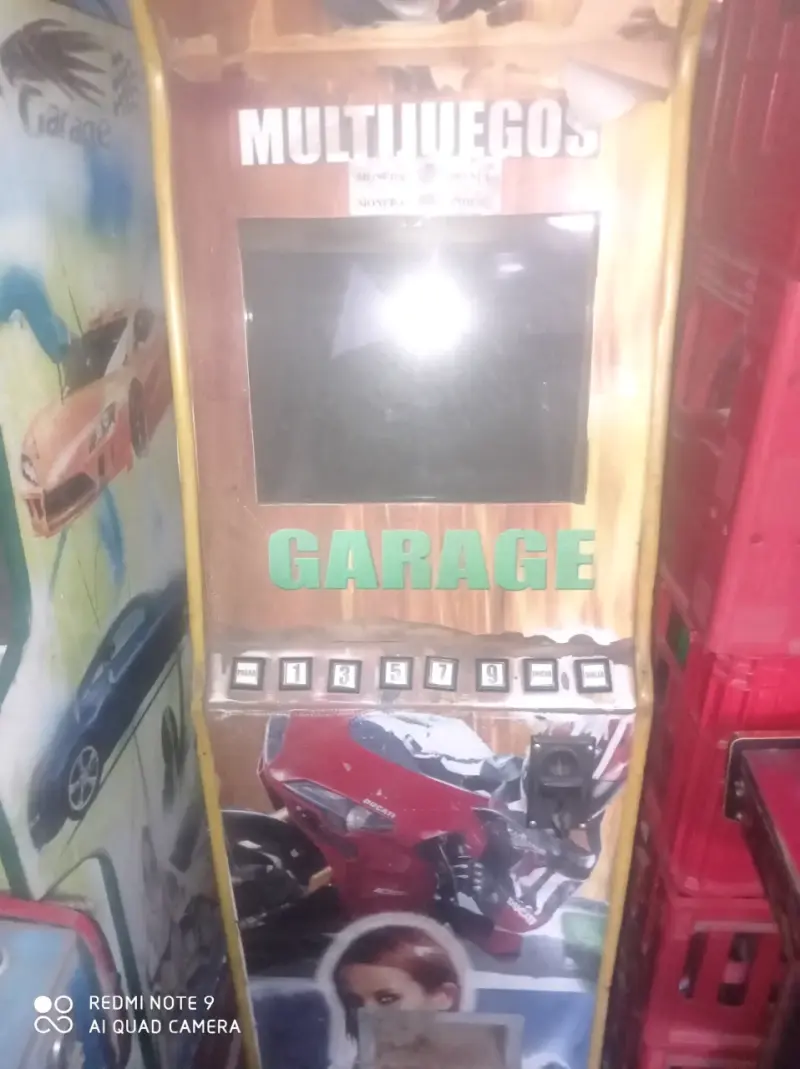 Máquina tragamonedas arcade vintage - 5