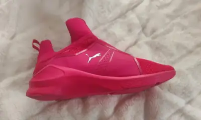Zapatillas deportivas fucsias  Puma para mujer - miniatura 1
