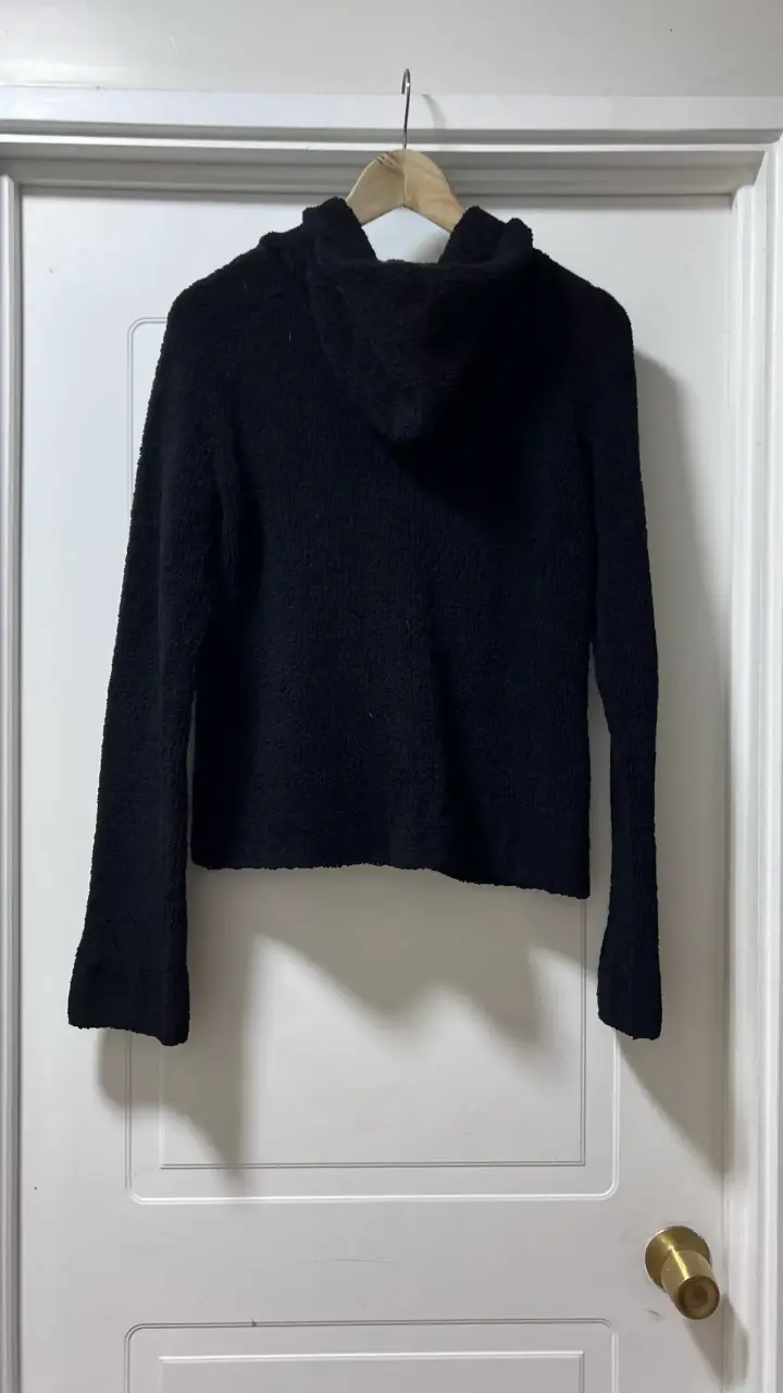 Chaqueta de lana negra con capucha para mujer - 2