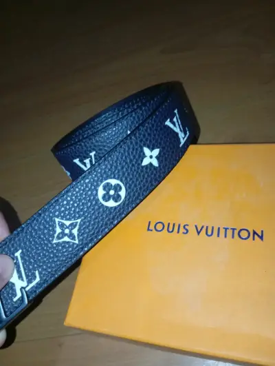 Cinturón de cuero Louis Vuitton negro - miniatura 2