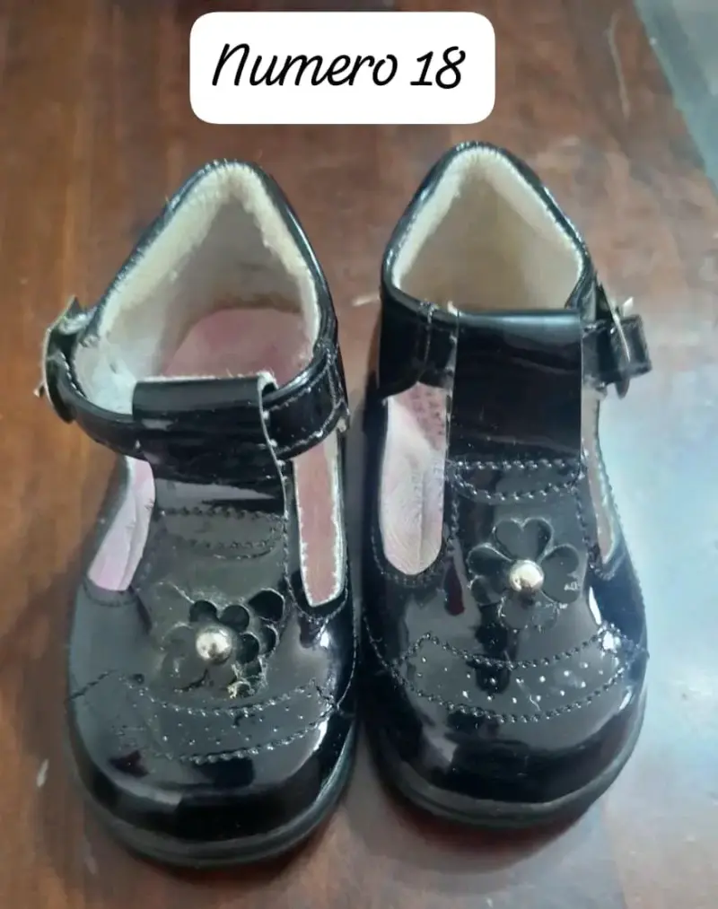 Zapatos de charol para niña en varios tamaños - 4