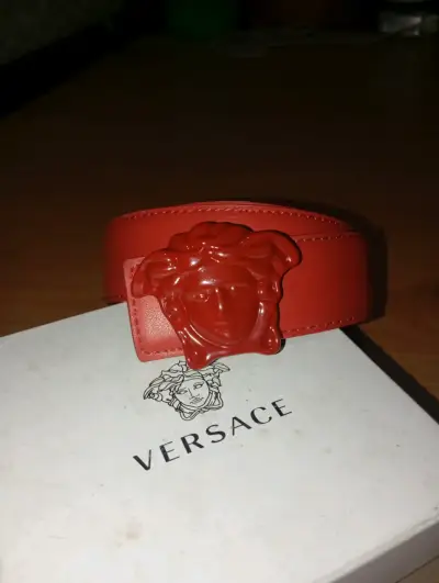 Cinturón rojo con hebilla Medusa Versace - miniatura 1