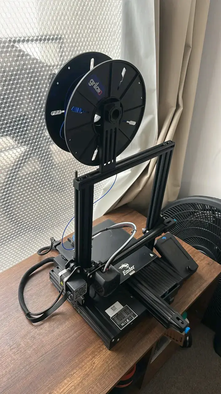 Impresora 3D Ender con filamentos Grilon3 - 1