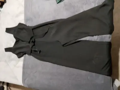 Enterito negro elegante para mujer - miniatura 1