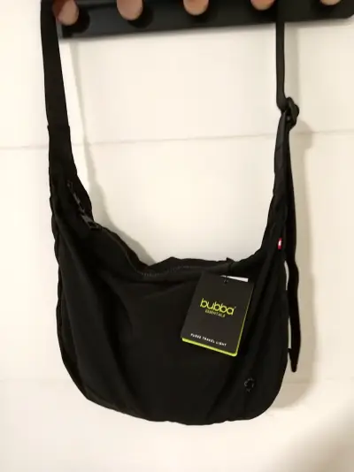 Bolso bandolera negro Bubba Essentials - miniatura 1