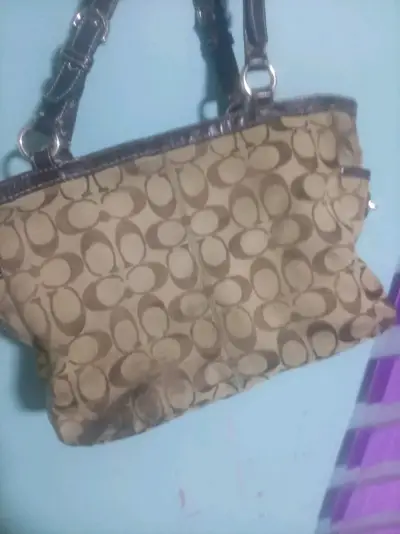 Bolso de hombro Coach marrón con monograma - miniatura 4