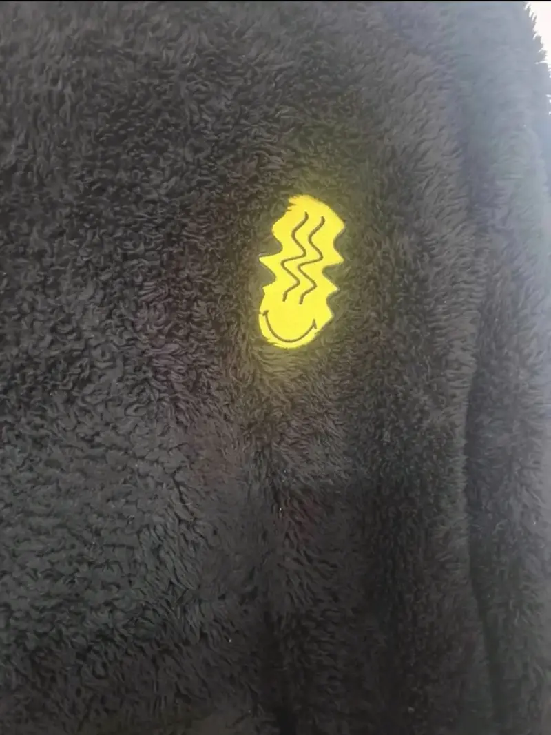 Polerón de felpa negro con capucha Smiley x H&M - 4