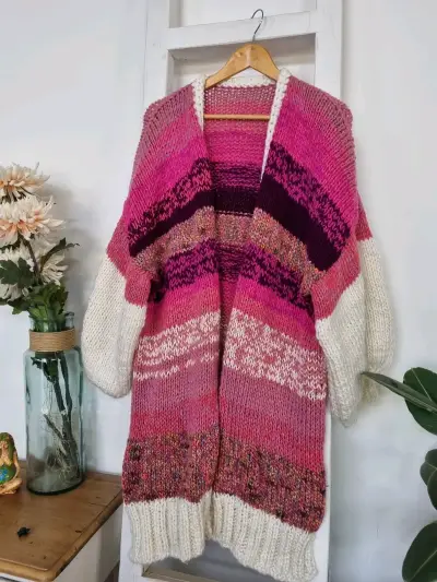Cardigan tejido a mano multicolor para mujer - miniatura 2