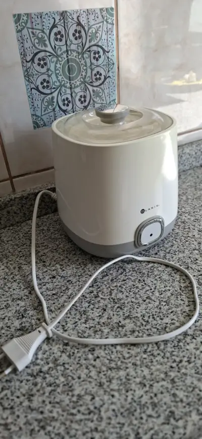 Yogurtera eléctrica Blanik blanca - miniatura 1