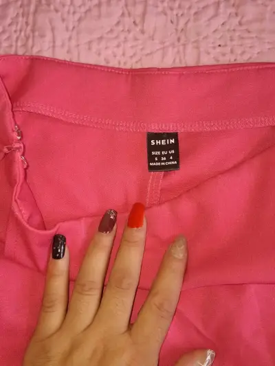 Conjunto de dos piezas rosado para mujer - miniatura 2