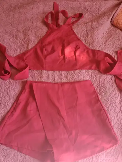 Conjunto de dos piezas rosado para mujer - miniatura 4