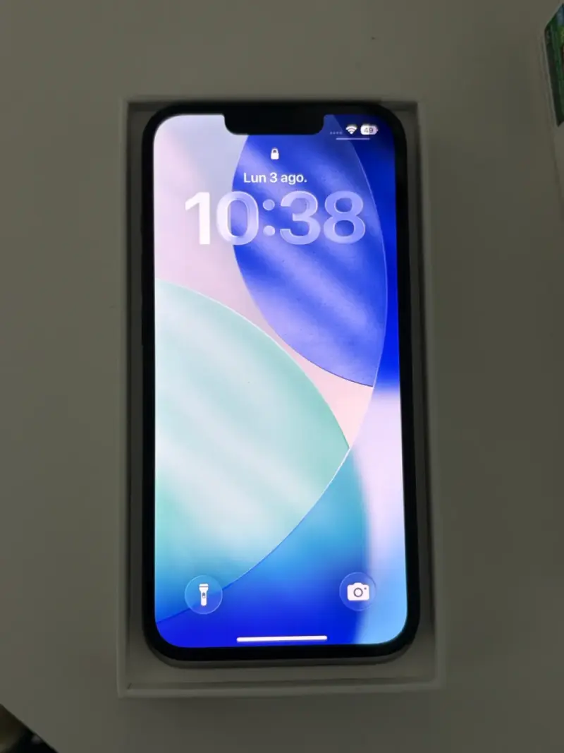 iPhone 13 - 2