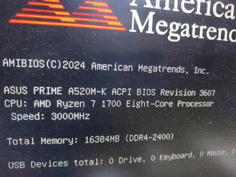 Procesador AMD Ryzen 7 1700 de 8 núcleos - 2