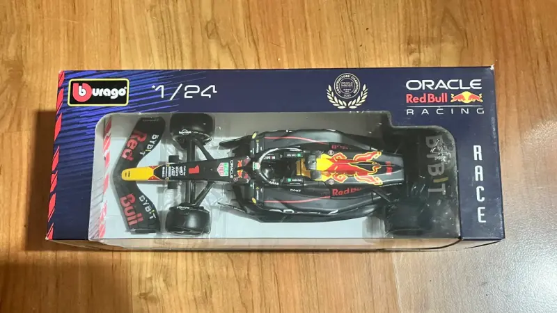 RB19 Red Bull Racing 1:24 - 2