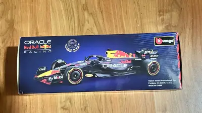 RB19 Red Bull Racing 1:24 - miniatura 3