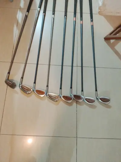 Set de palos de golf Taylor Made bolso Callaway - miniatura 1