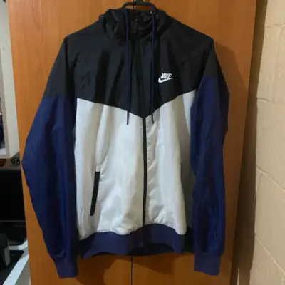 Cortavientos Nike Talla S - miniatura 1