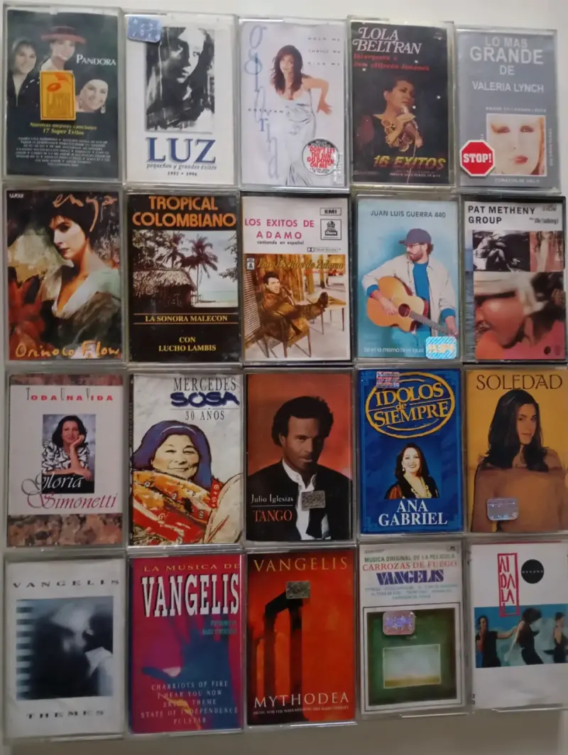 Colección de Cassettes de Música Variada - 3