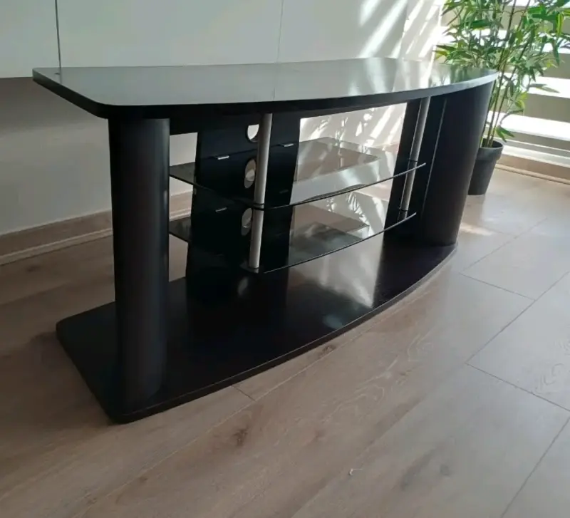 Mesa de TV de madera y vidrio moderna - 3