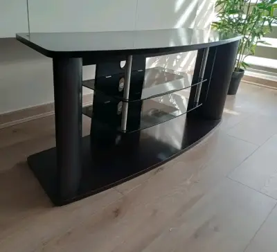 Mesa de TV de madera y vidrio moderna - miniatura 3