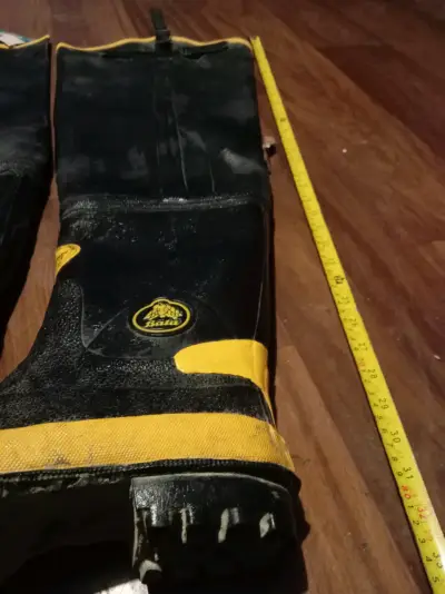 Botas de goma negras y amarillas para trabajo pesado - miniatura 3
