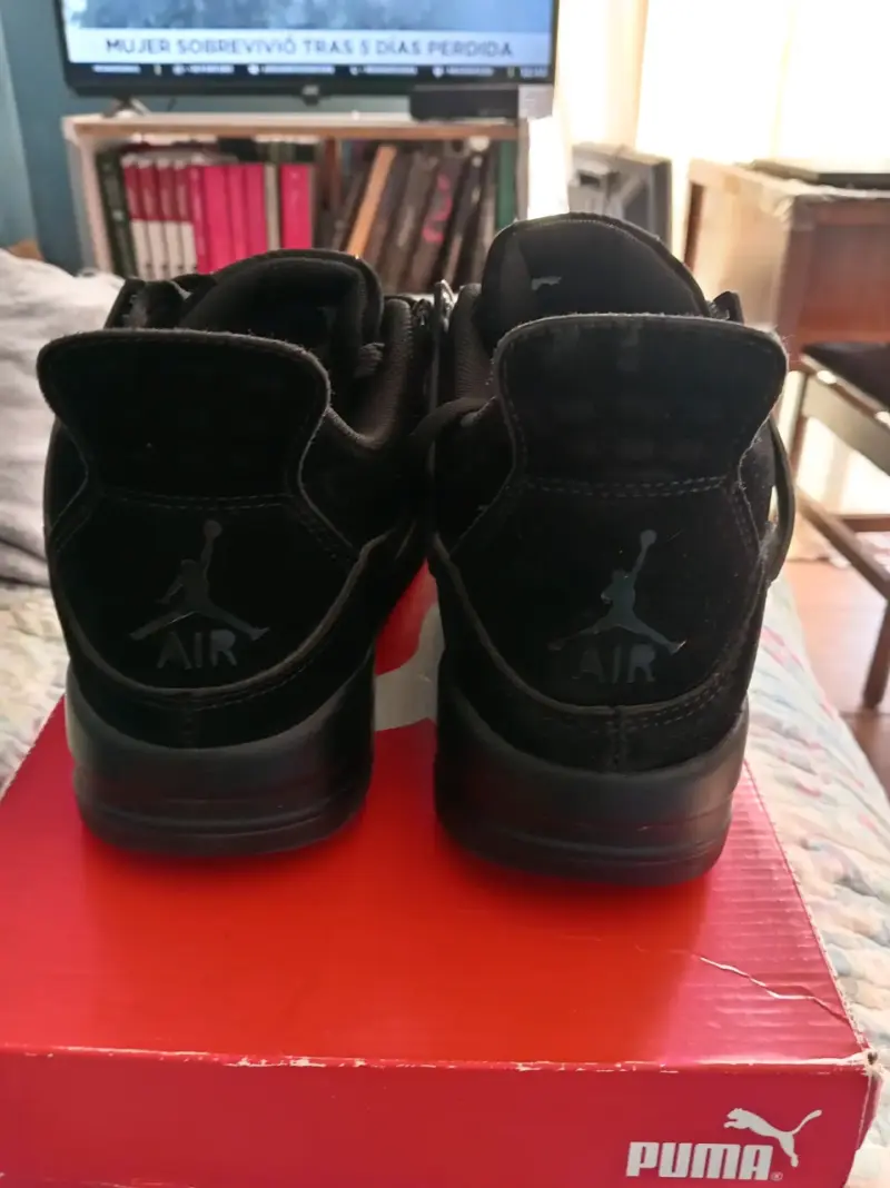 Zapatillas negras estilo J. A. - 2
