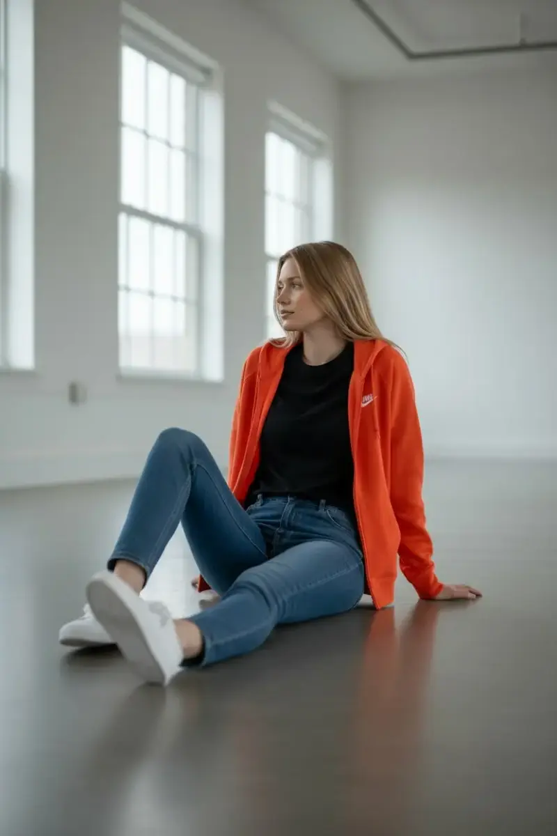 Polerón con capucha rojo Nike para mujer - 2